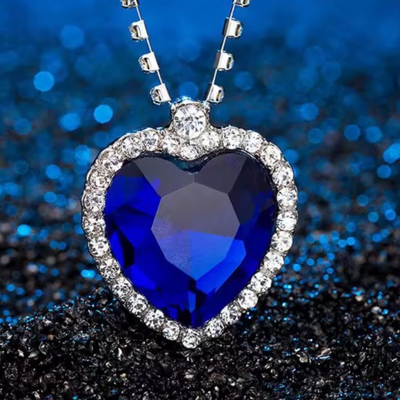 Lux design Blue Heart Pendant Necklace adjustable diamond zirconia - Picture 3 of 15